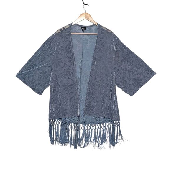 Torrid Sz 1/2 XL Blueish Gray Burnout Fringed Kimono Whimsigoth Witch Fairy SPOT - Picture 6 of 14